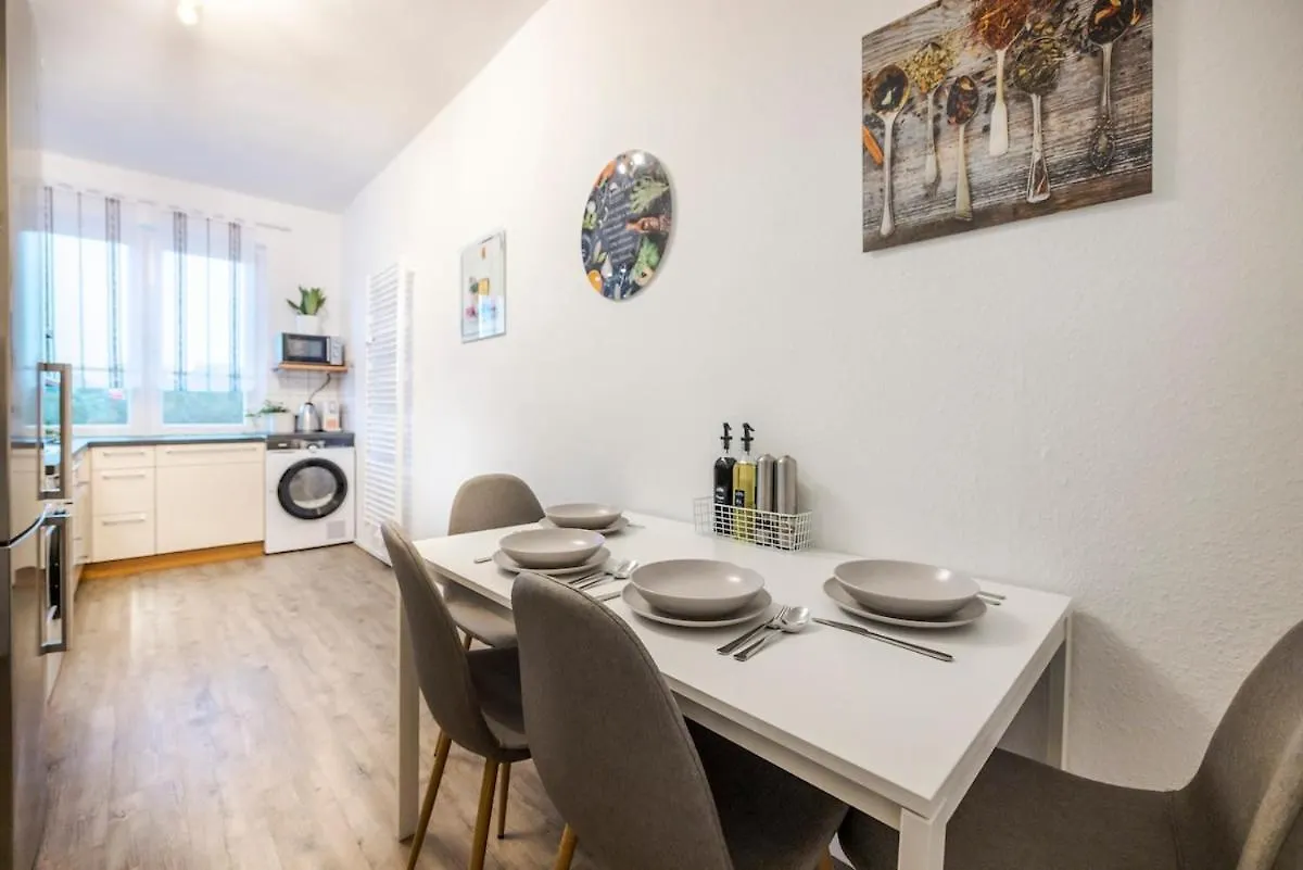 Central & Exclusive Amenities Hannover Tyskland